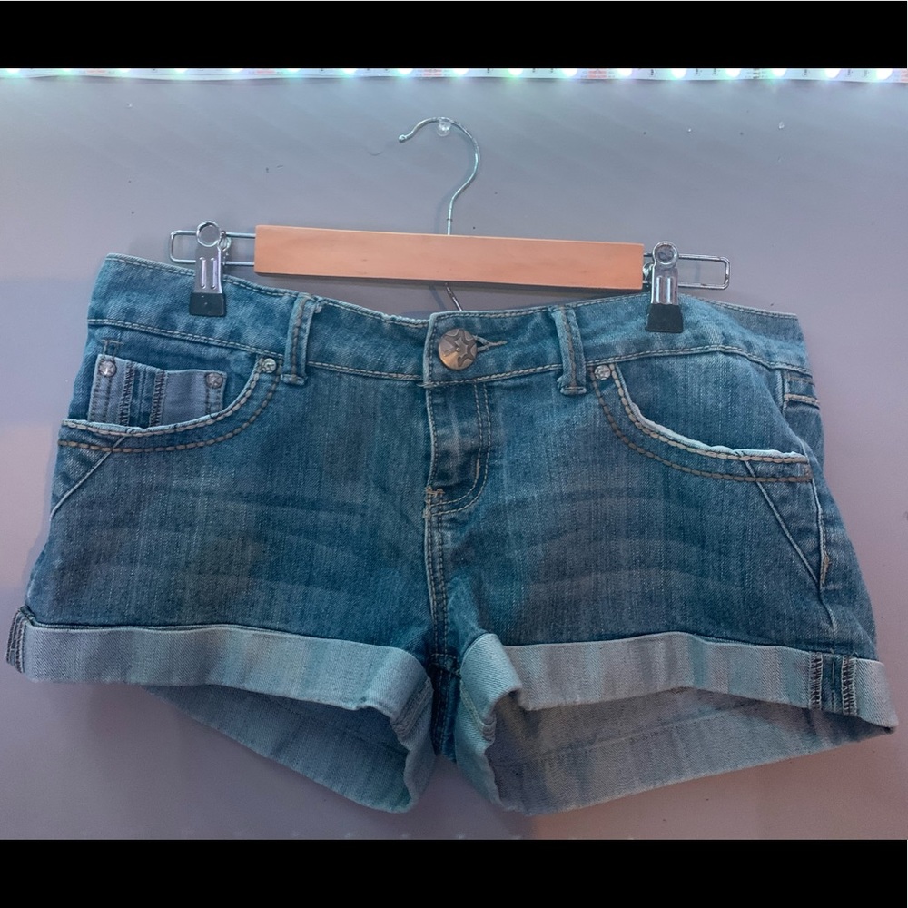 2000’s low rise denim shorts